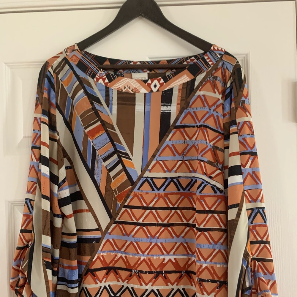 Print Chico’s blouse with tie 3/4 length sleeves